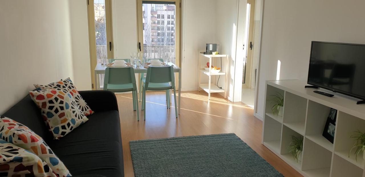5Min Walk From Subway Station & Free Parking Apartment ลิสบอน ภายนอก รูปภาพ